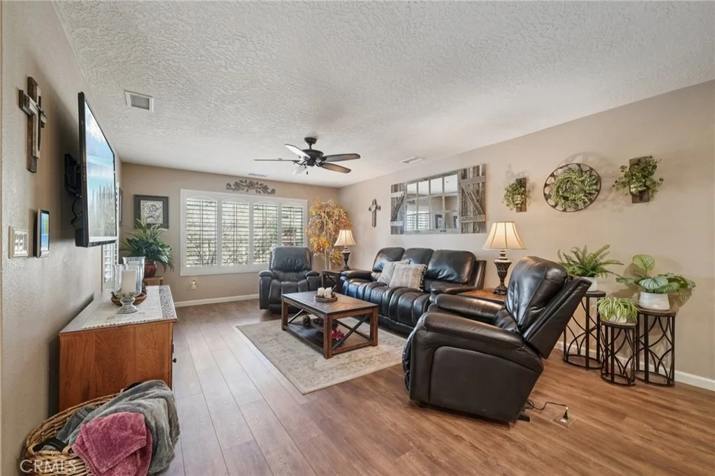 Photo of 5319 Desert View