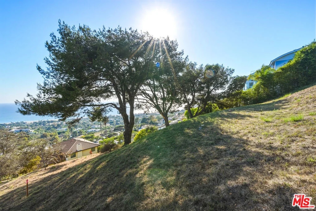 Photo of 5461 Horizon Drive