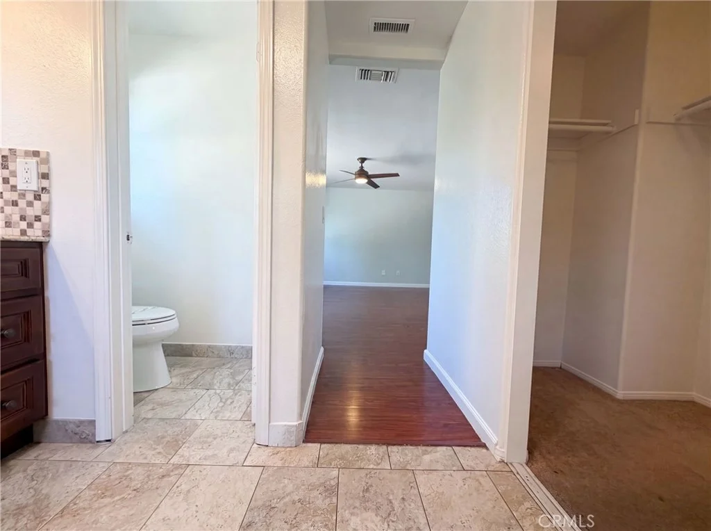 Photo of 922 W Craig