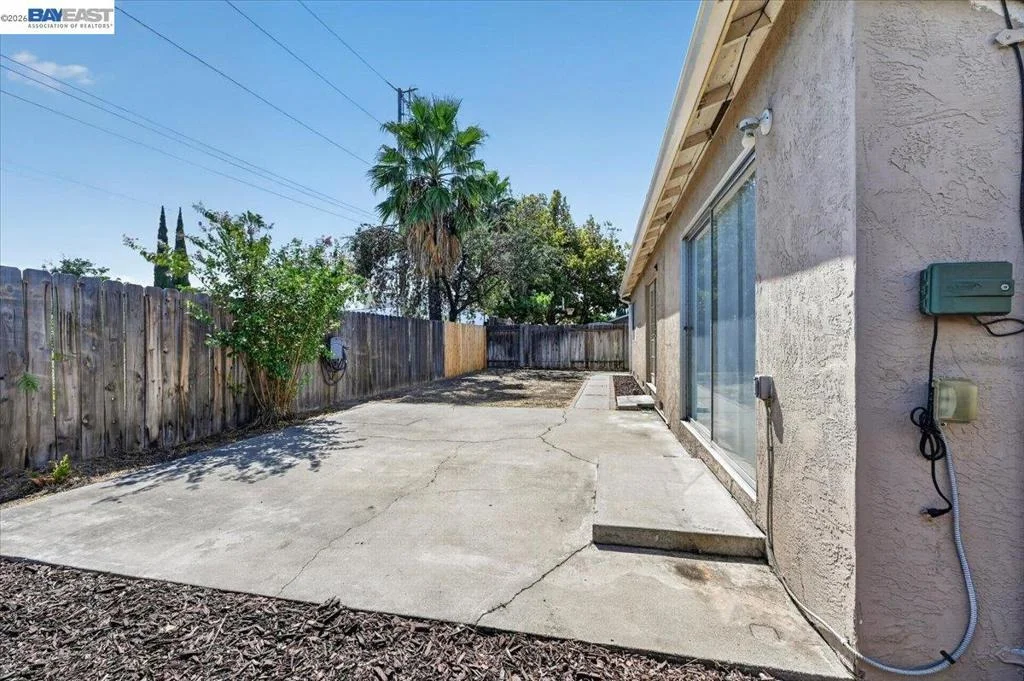 Photo of 2650 Colony Dr
