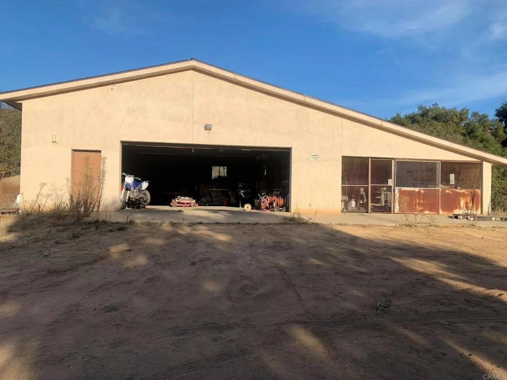 Photo of 24352 Featherstone Canyon Rd