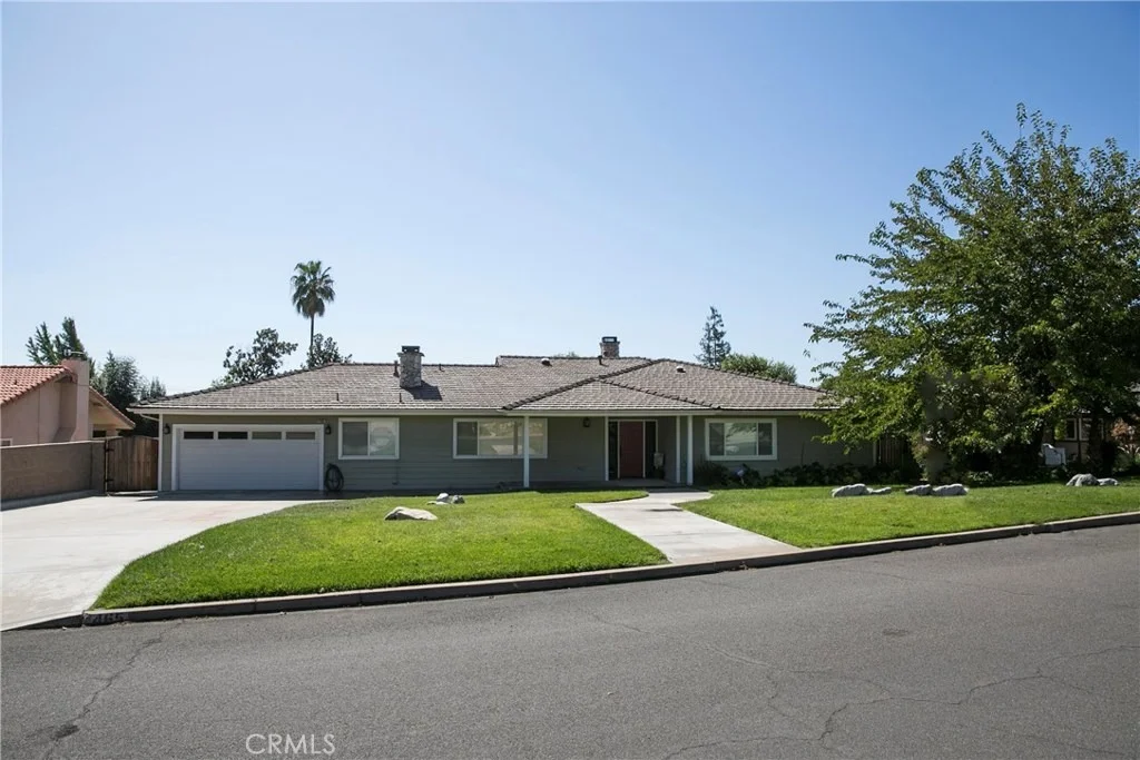 Photo of 2465 Ocean View Drive