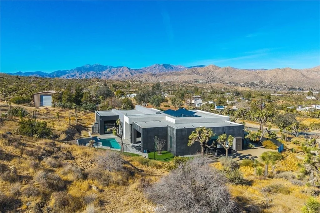 Photo of 8175 Fox Trail