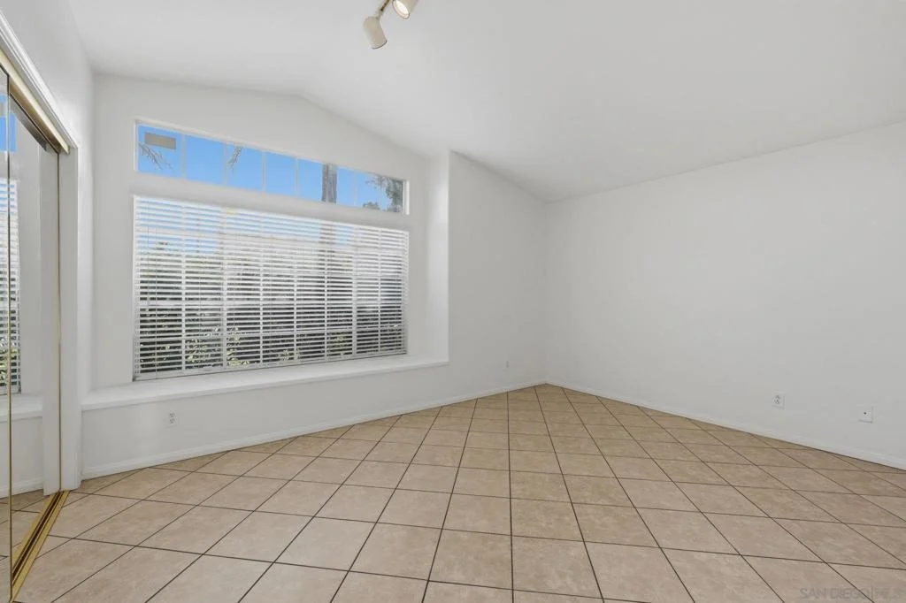 Photo of 350 Crestview