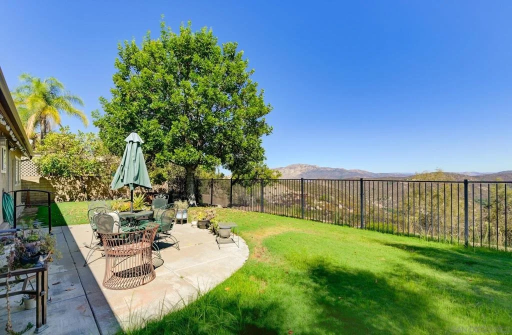Photo of 2556 Columbine Dr