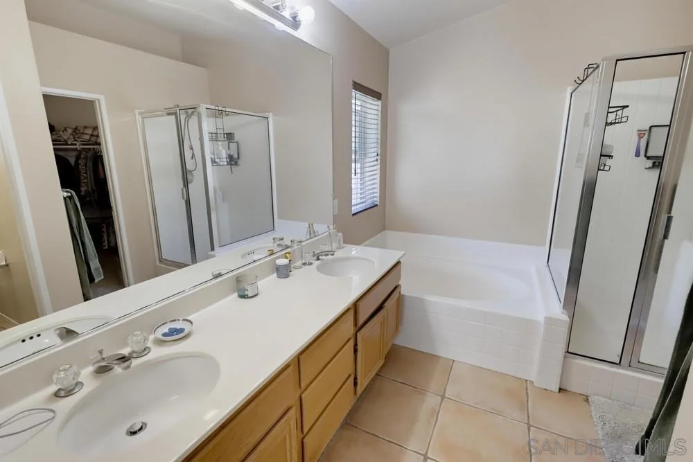 Photo of 2081 Larkspur Dr