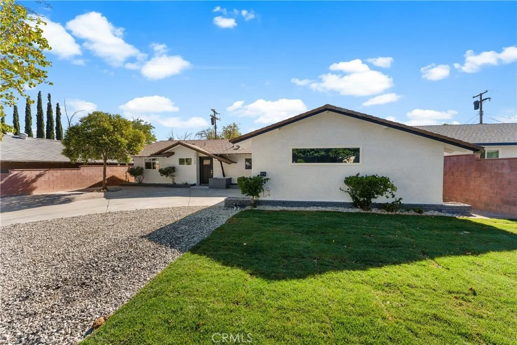 Photo of 38750 Sage Tree Street