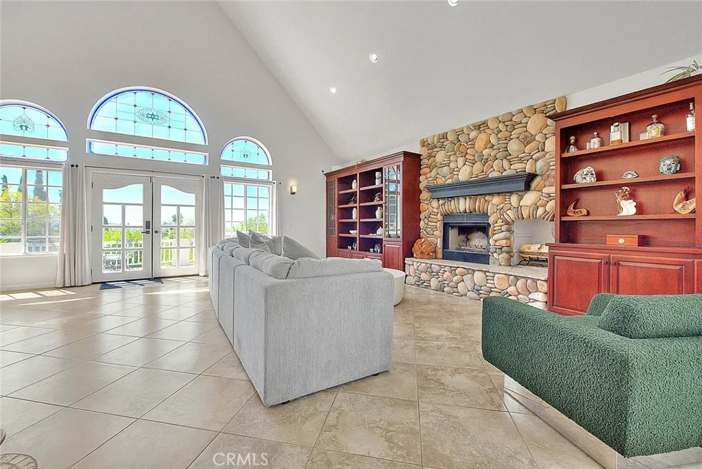 Photo of 750 Jericho