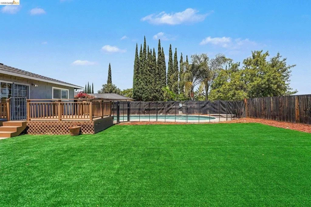 Photo of 1126 Mission Dr