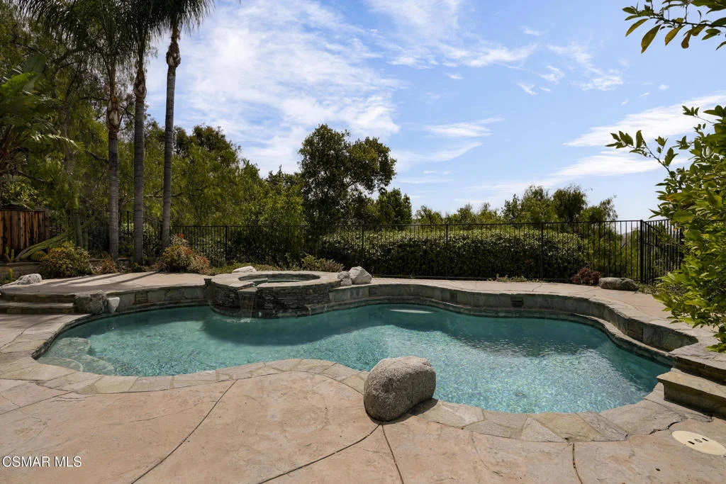 Photo of 6626 Oak Forest Drive