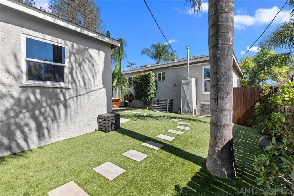Photo of 4394 Pomona Ave