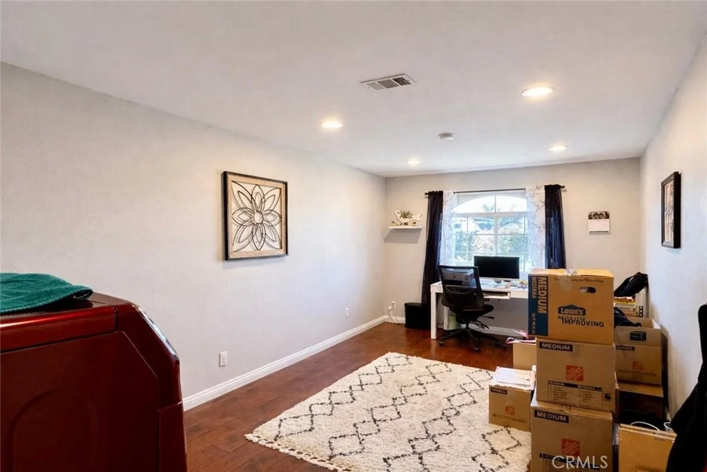 Photo of 1063 Barnes Court