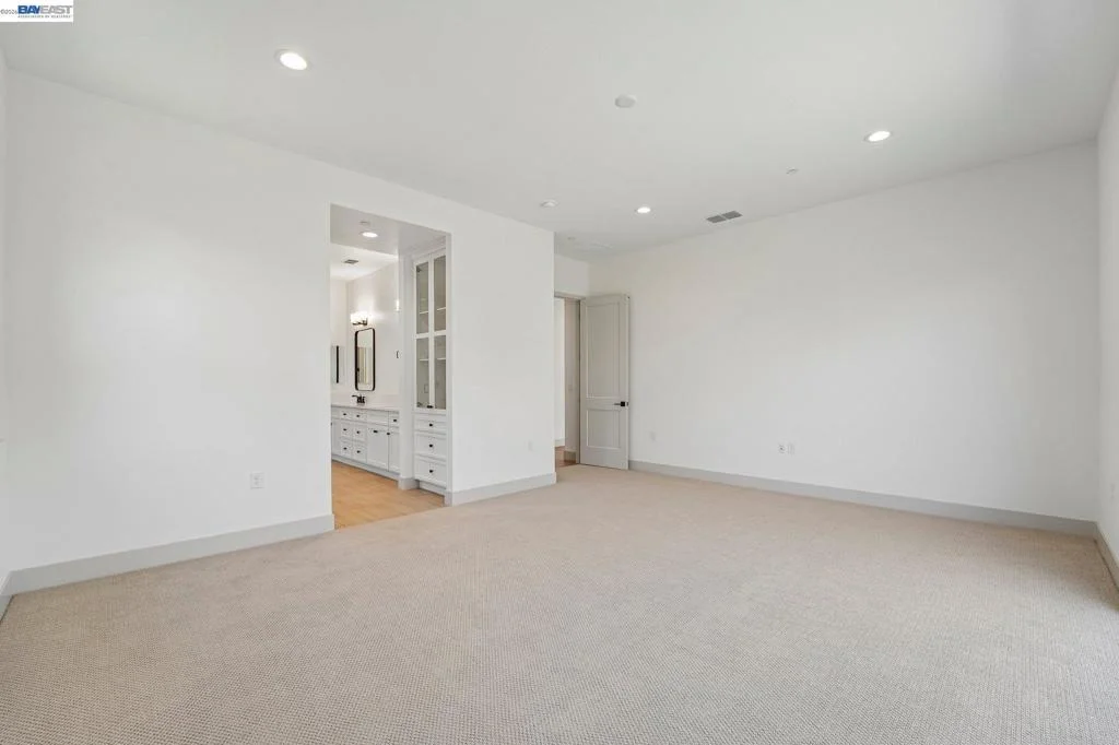 Photo of 427 Trellis Way