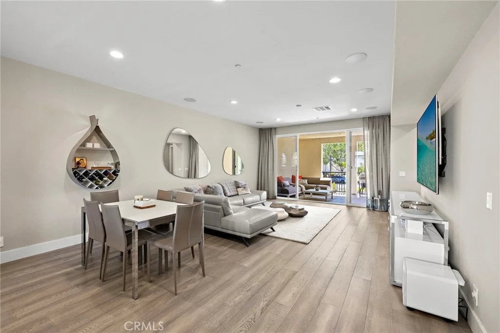 Photo of 745 Beacon