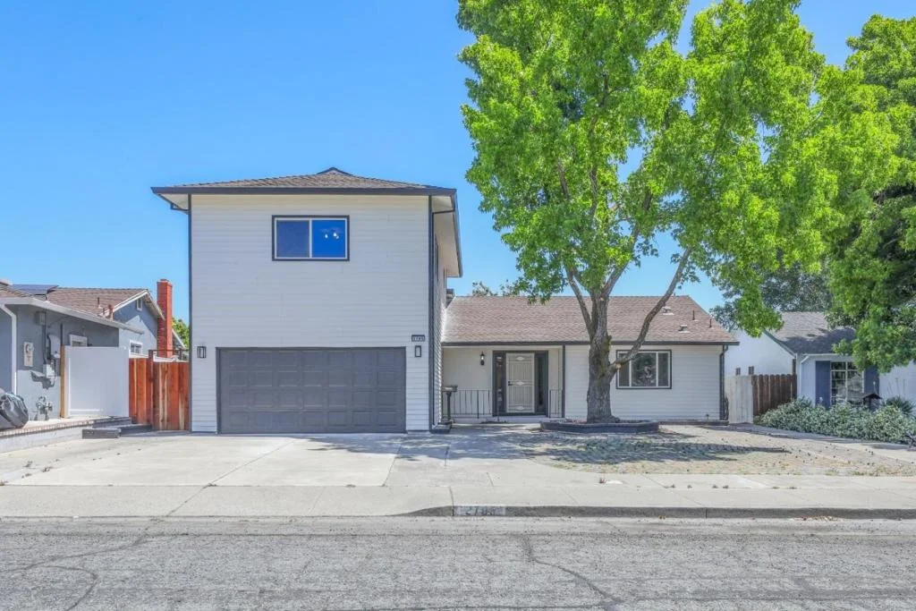 Photo of 2705 Barcelona Circle