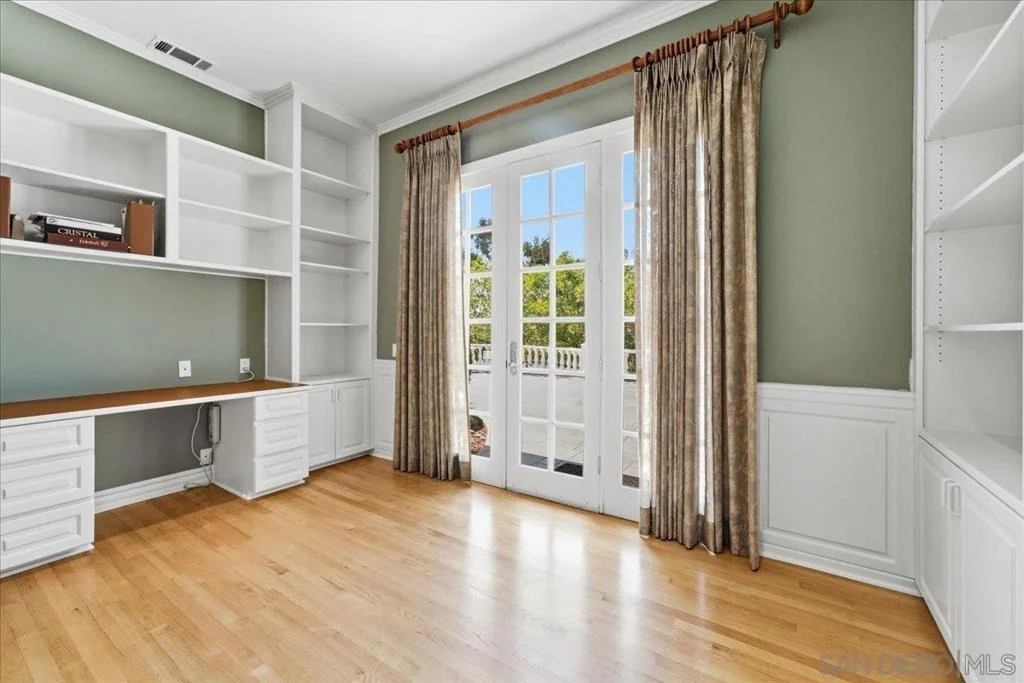 Photo of 6150 Avenida Alteras