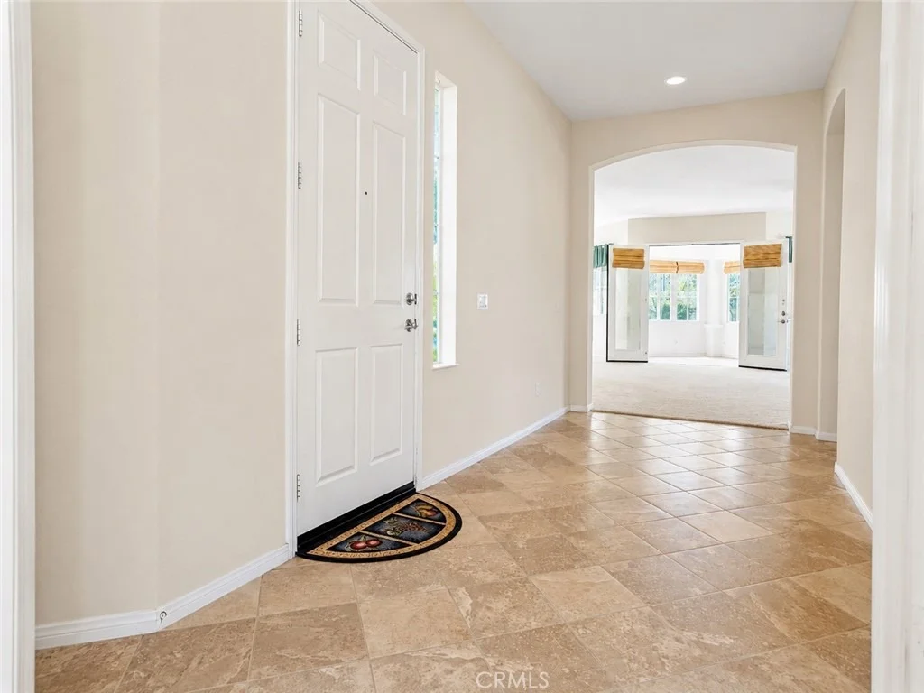 Photo of 987 Avenal