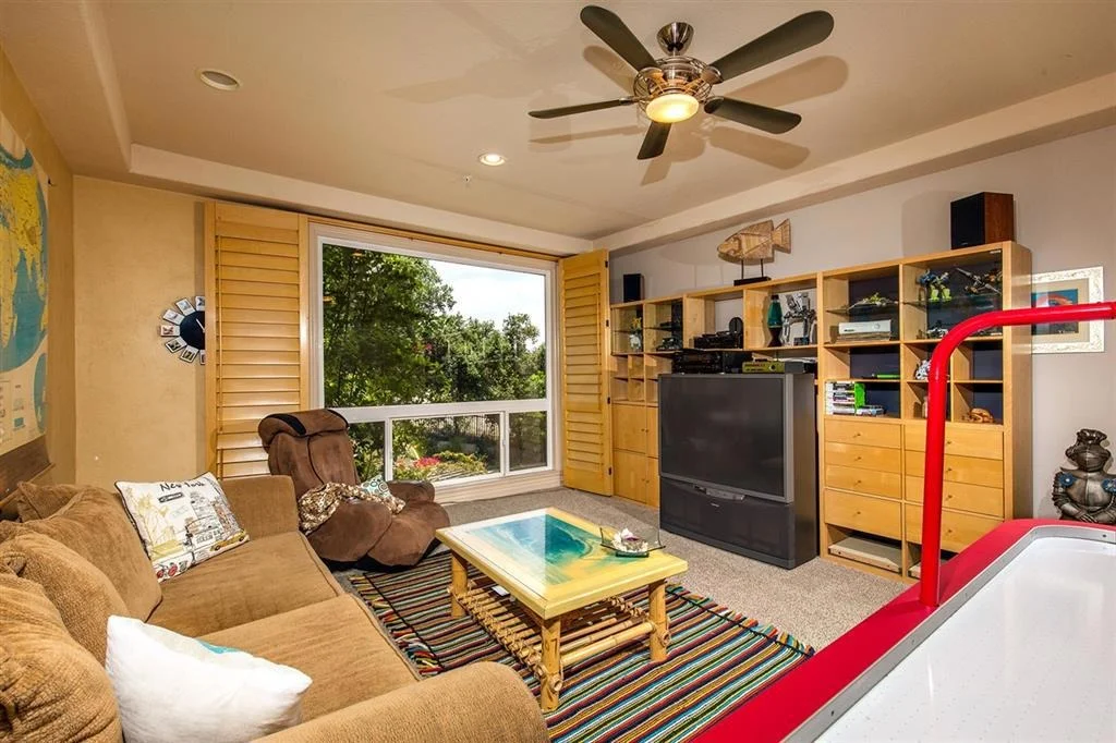 Photo of 3211 Lone Hill