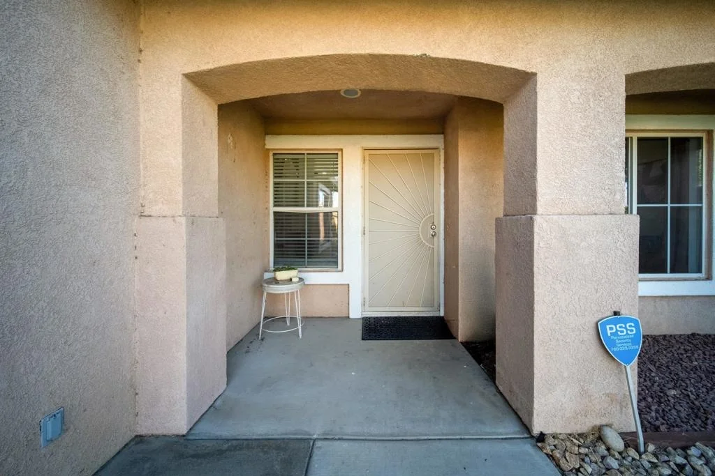 Photo of 43889 Virginia Avenue