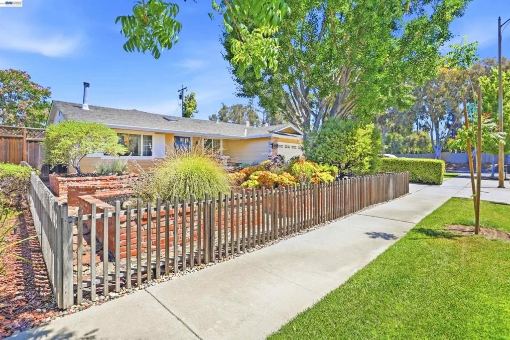 Photo of 1109 Lynhurst Way