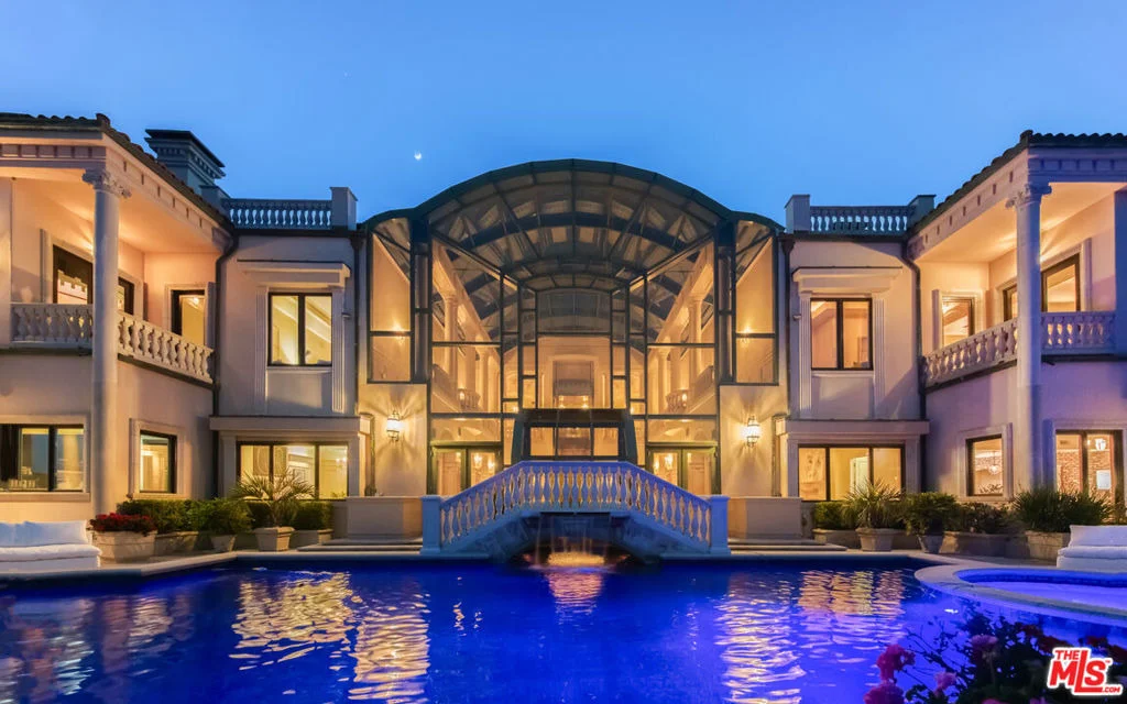 Photo of 28824 Cliffside Drive