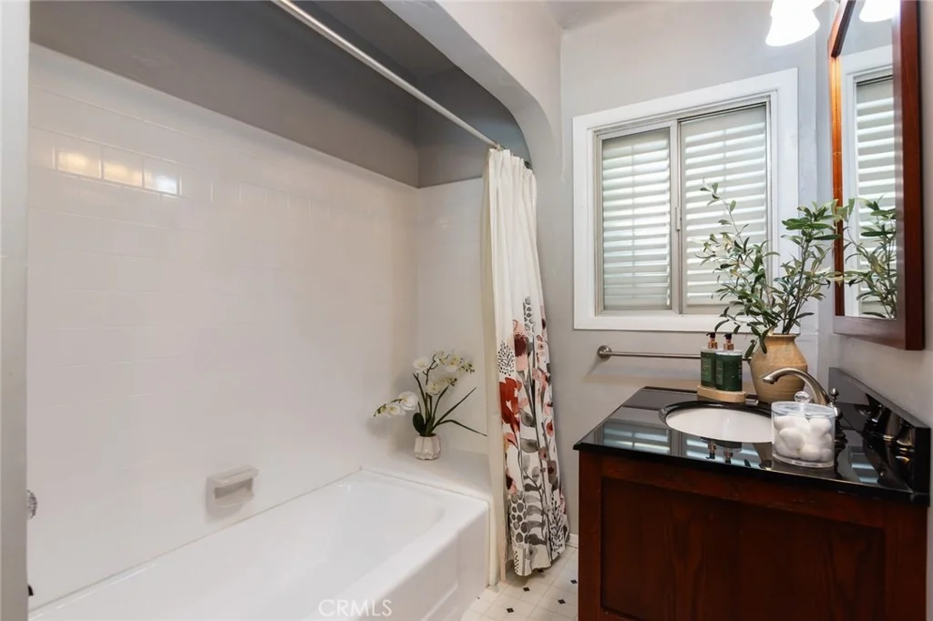 Photo of 3639 Falcon Avenue