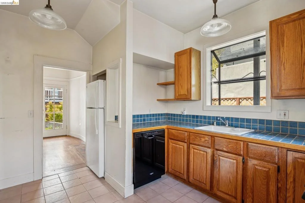 Photo of Unit A at 1711 Milvia