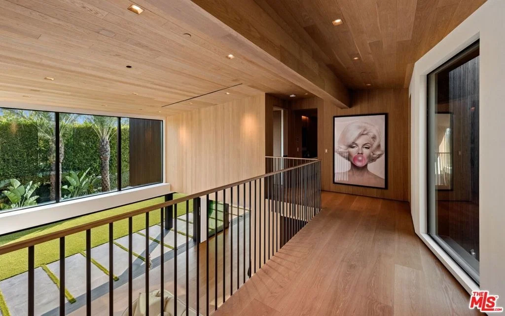 Photo of 1663 Summitridge Drive