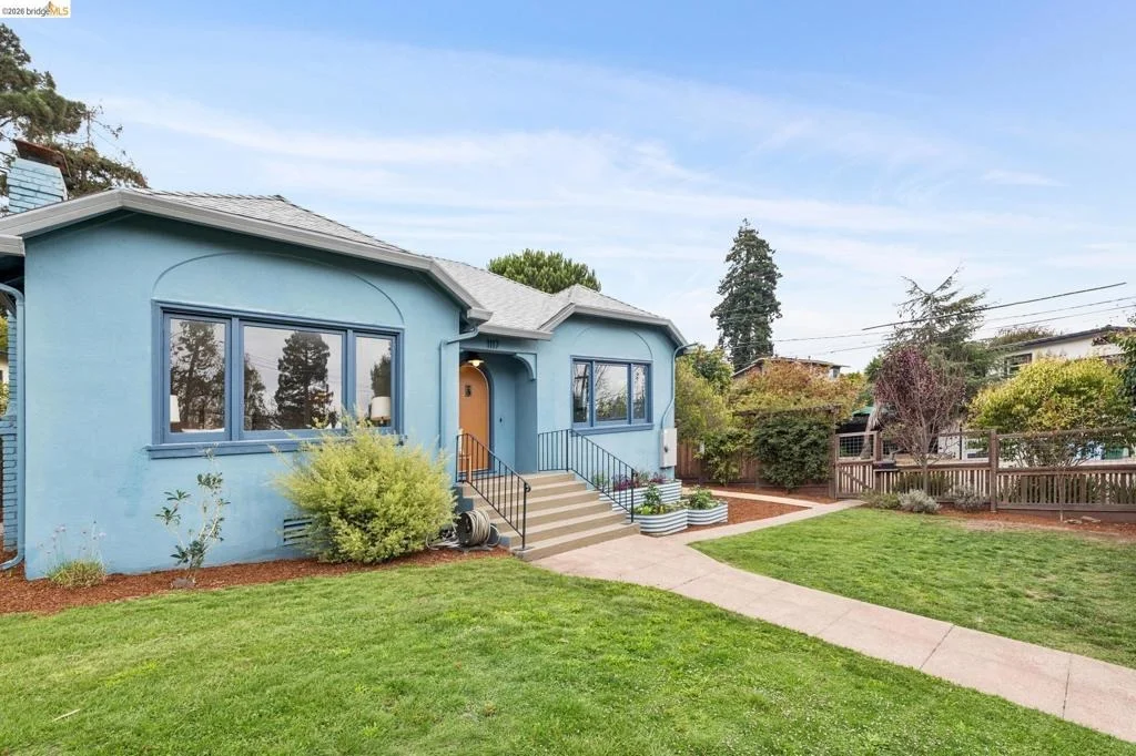 Photo of 1117 The Alameda