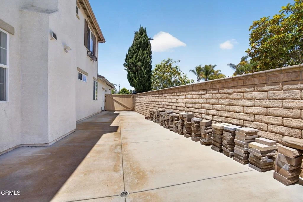 Photo of 2096 Mission Hills Drive
