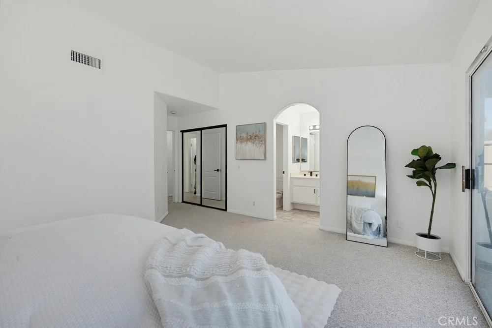 Photo of 40120 Paseo Del Sol