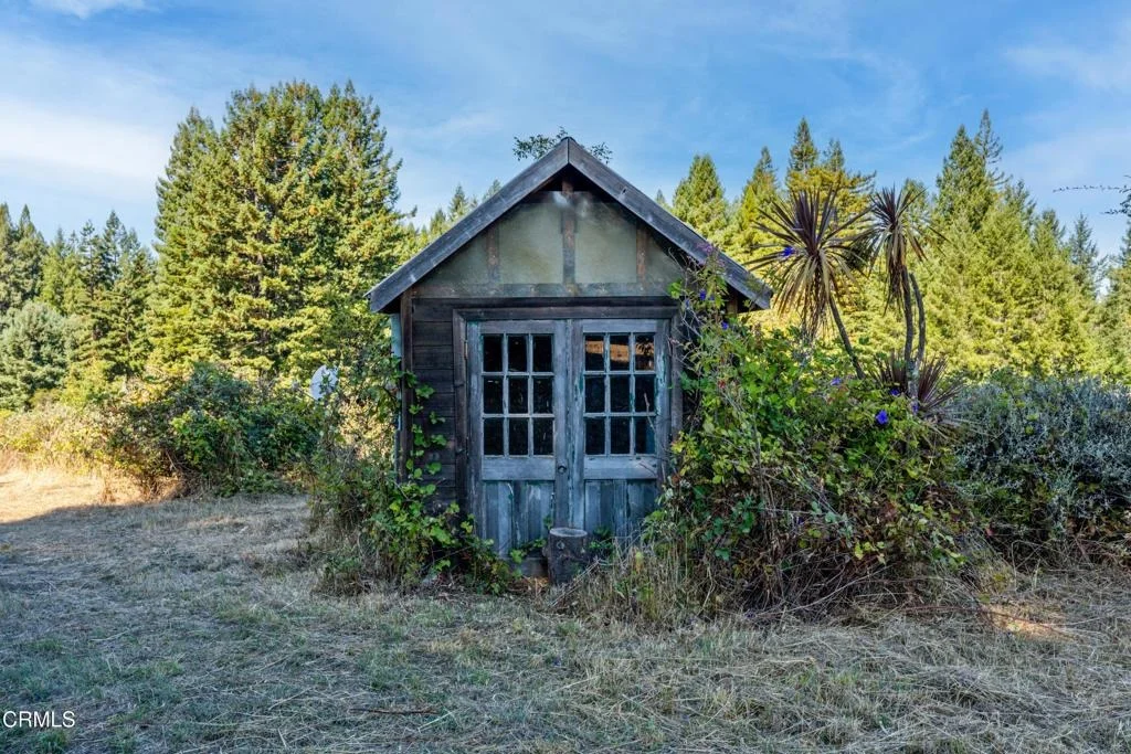 Photo of 28580 Comptche Ukiah Road