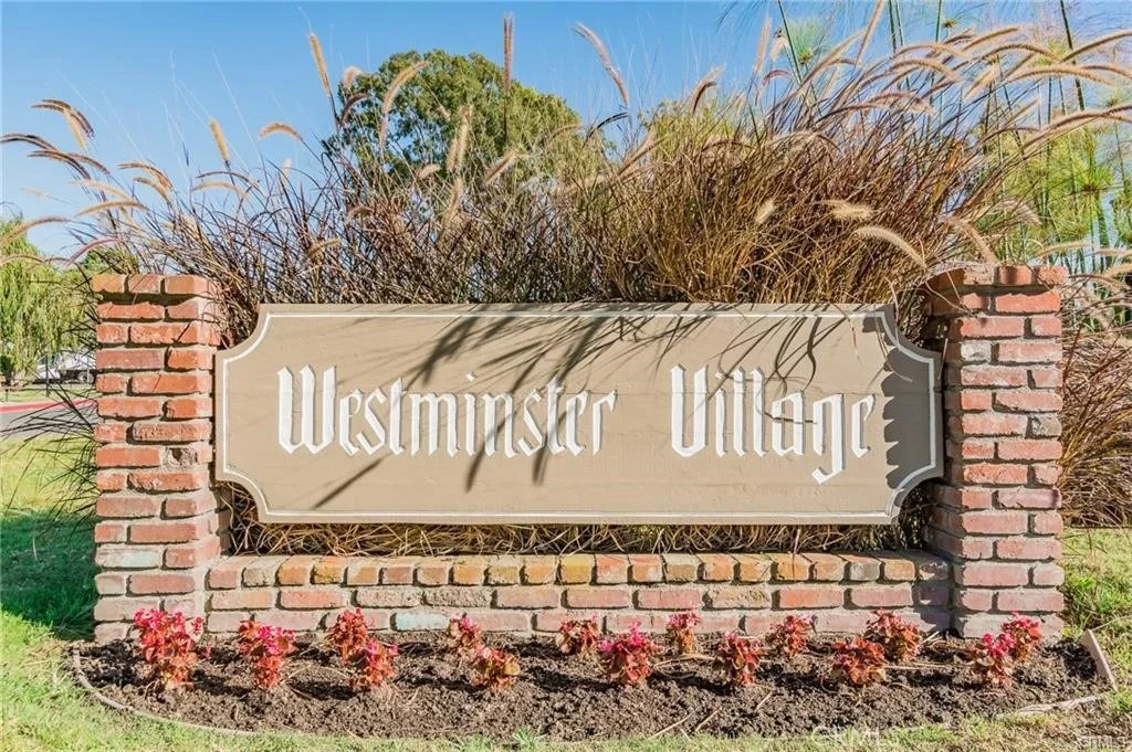 Photo of 5371 Victoria Place