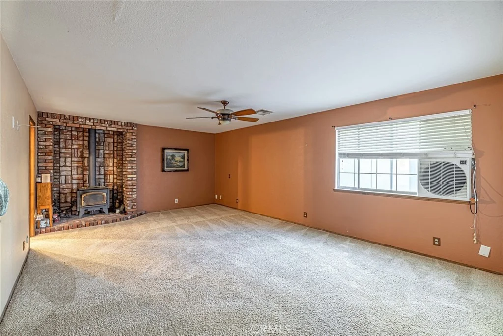 Photo of 43118 Roulette Lane