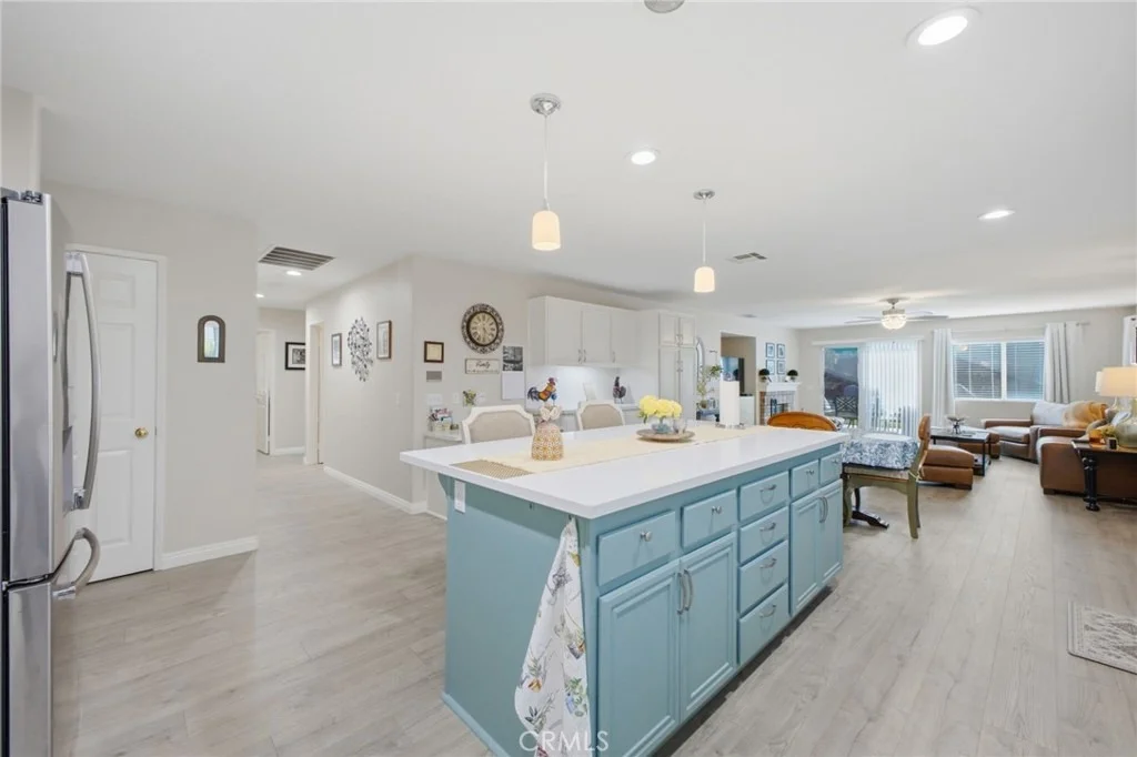 Photo of 3966 Bennett
