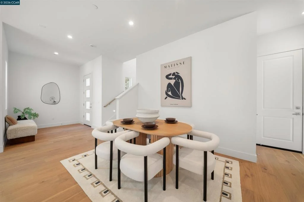 Photo of 207 Bisque Ct