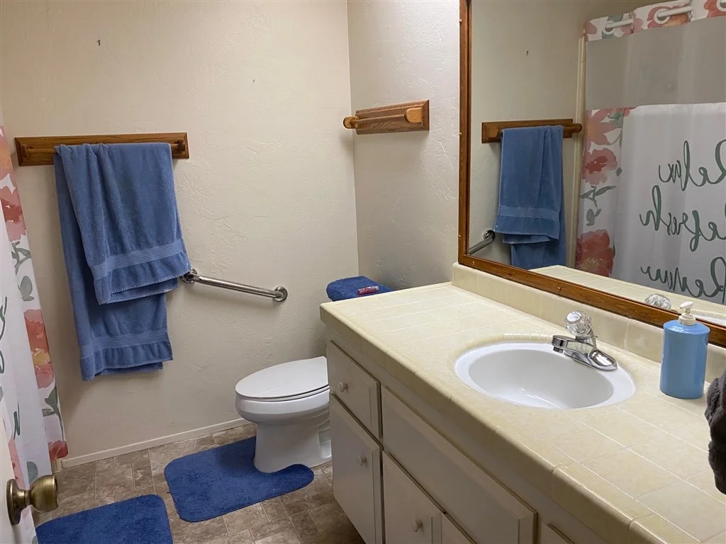 Photo of 1428 Midway Dr