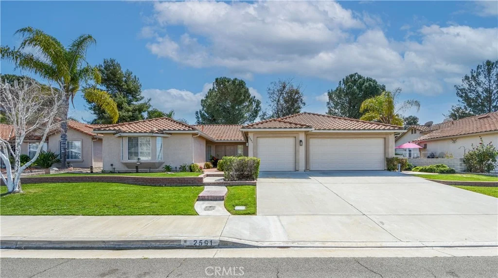 Photo of 2591 Peach Tree