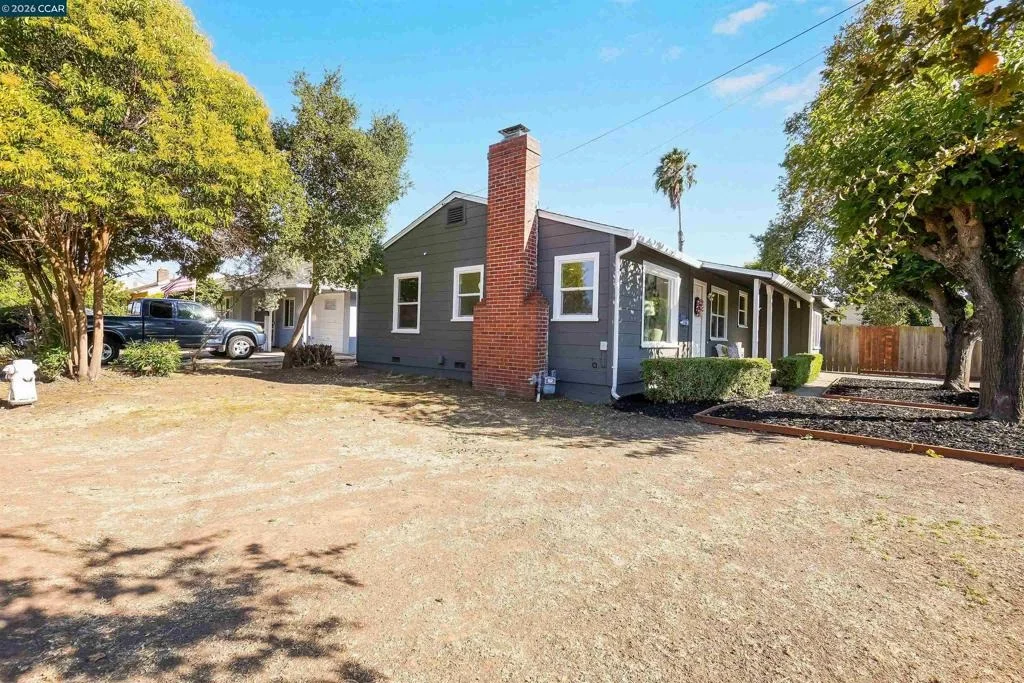 Photo of 2150 5Th Ave