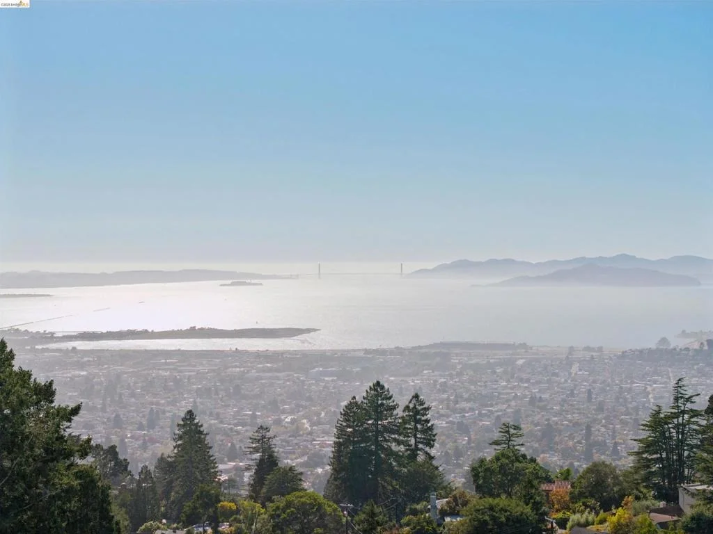 Photo of 752 Grizzly Peak Blvd