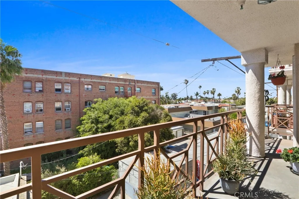 Photo of 801 Pine Ave. #310