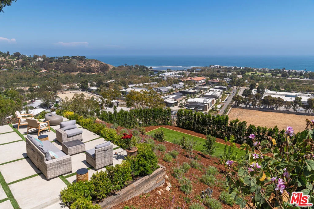 Photo of 23706 Harbor Vista Drive