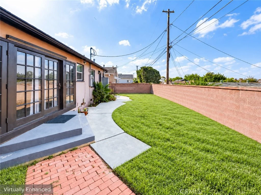 Photo of 11619 Tarron Avenue