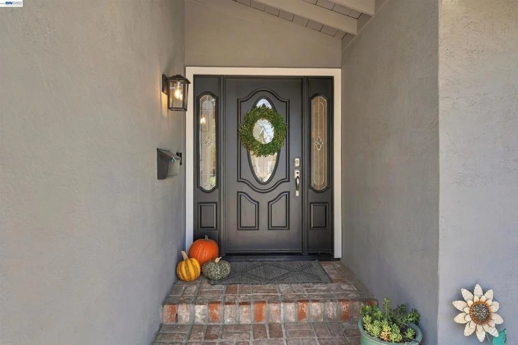 Photo of 3079 Bernard Ave