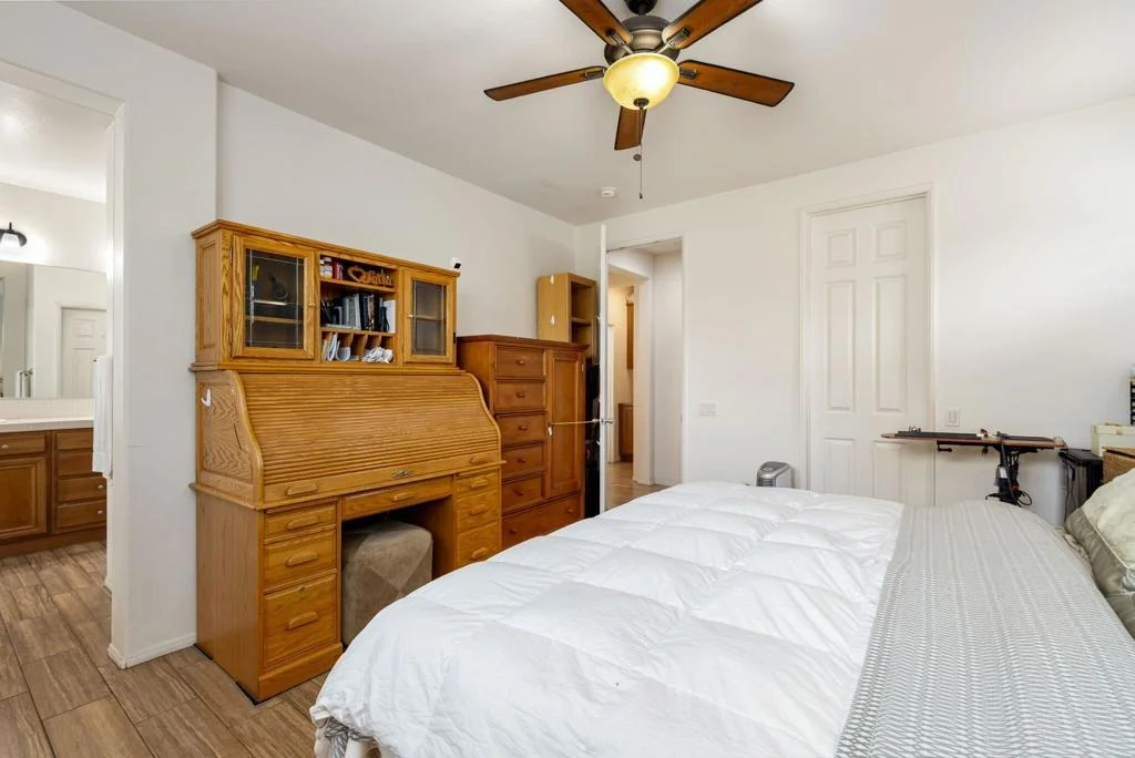 Photo of 37481 Coventry Street
