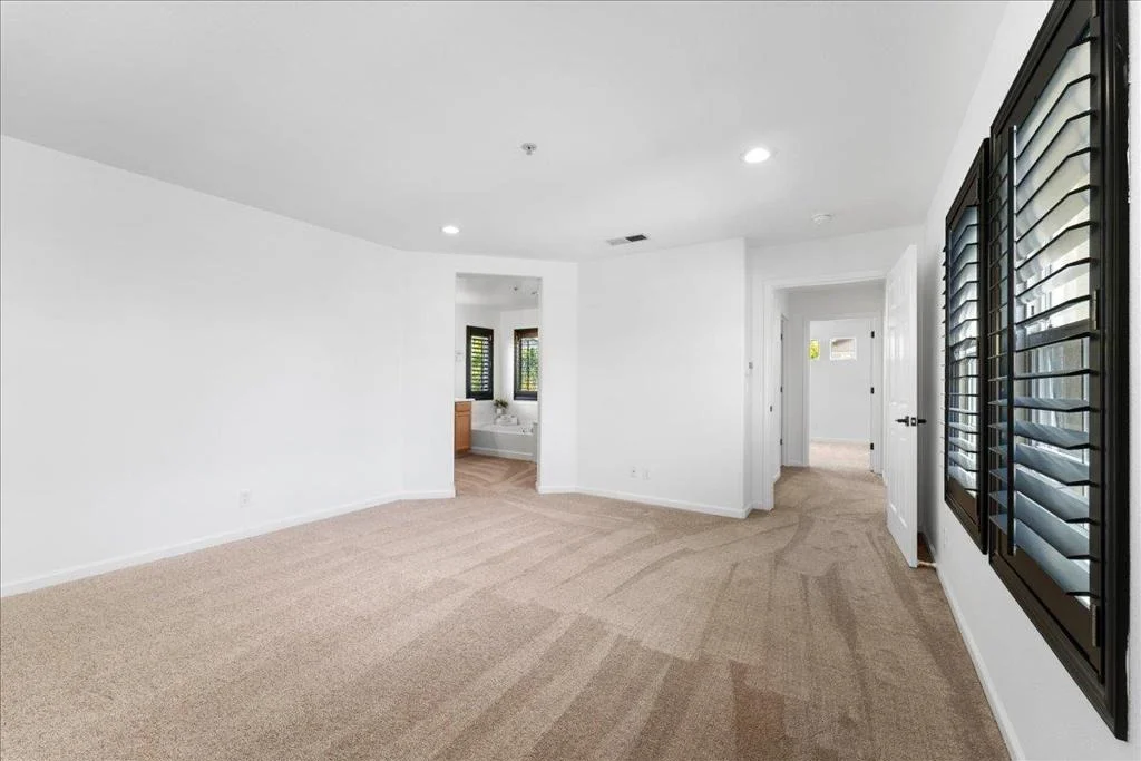 Photo of 21 La Jolla Street