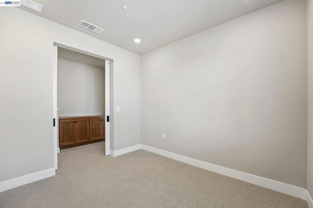 Photo of 796 Abigail Place