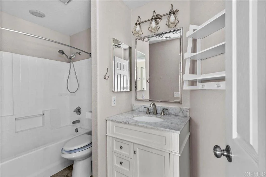 Photo of 4972 Lake Shore Court