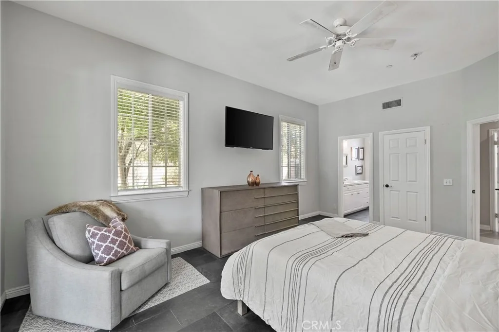 Photo of 26983 Pilgrim Road