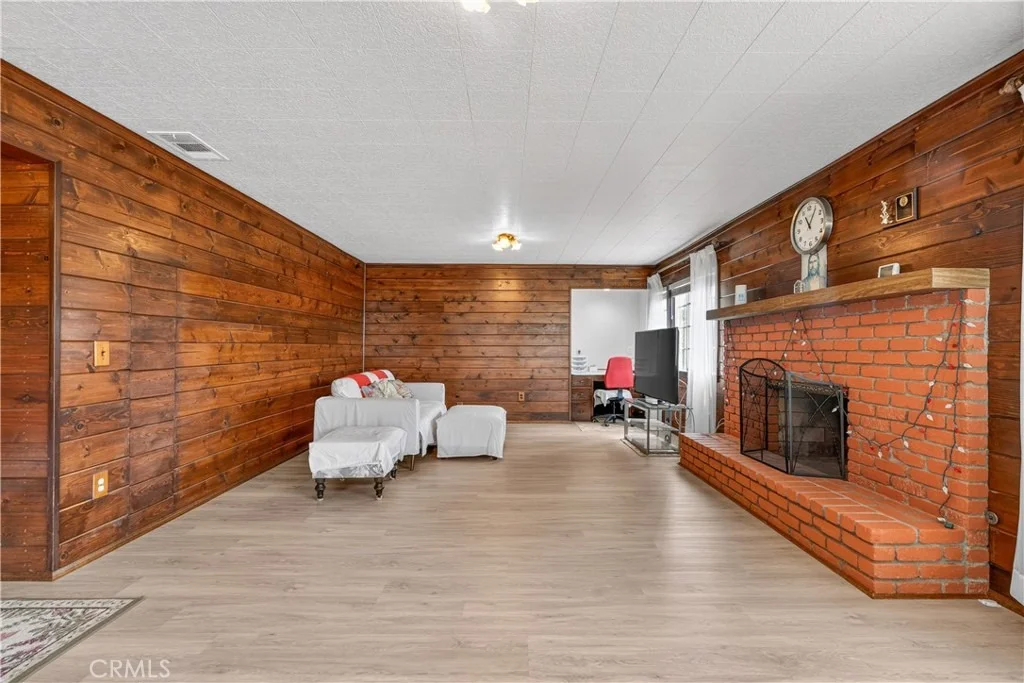 Photo of 2056 W Random